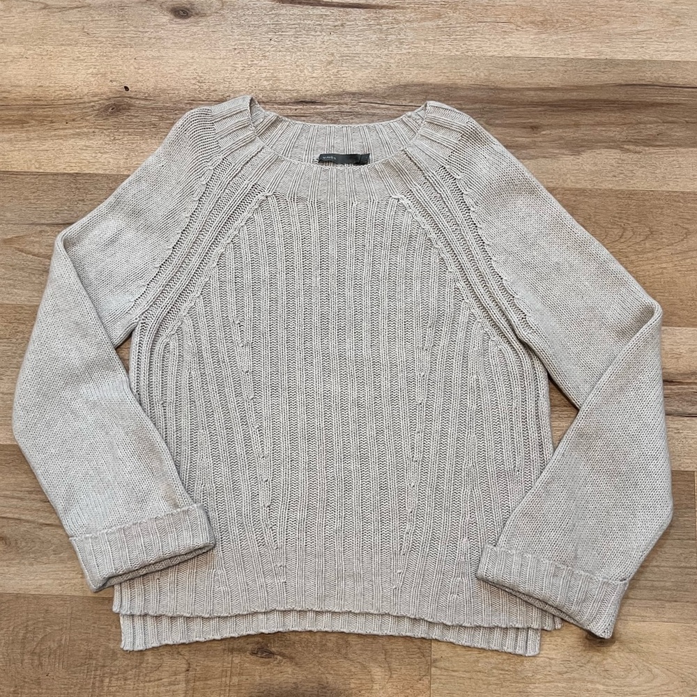 [SOLD] Vince Women's Gray Sweater - Picture 3 of 6